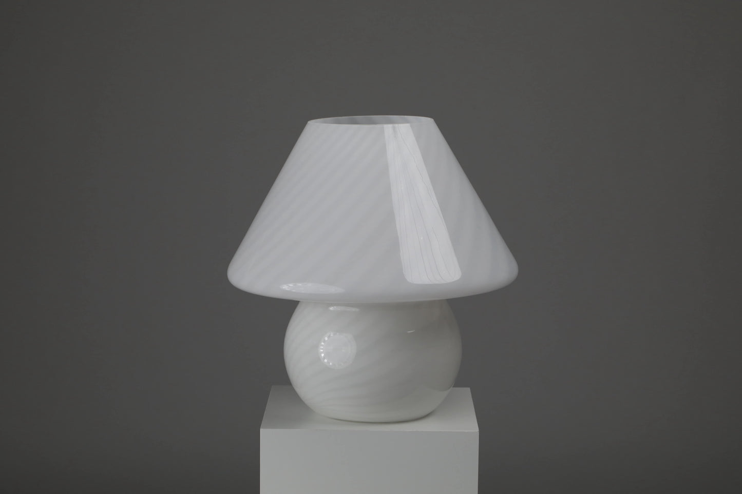 Vintage Murano Swirl Mushroom lamp